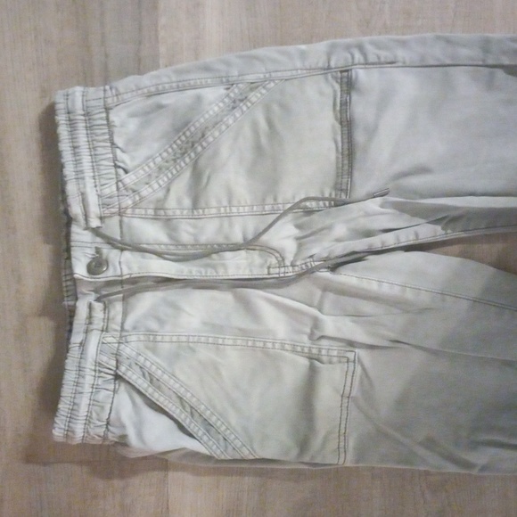 Womens American Eagle pants - Picture 3 of 5